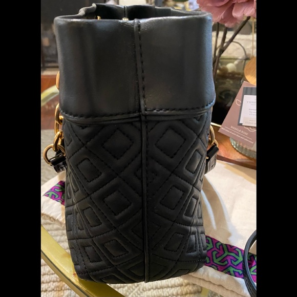 Tory Burch Fleming Triple Compartment Quilted Leather Tote - Picture 11 of 14